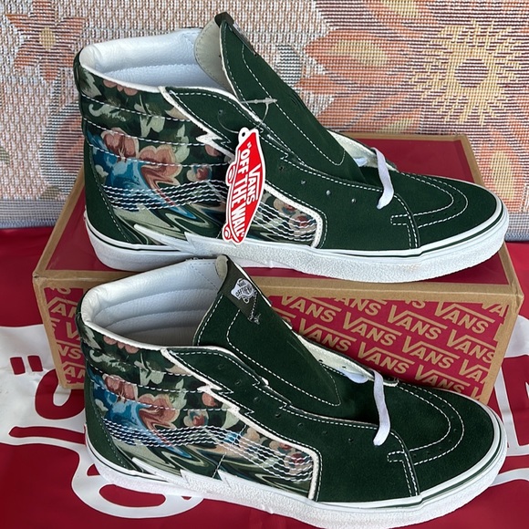 Vans Sk8-Hi Bolt
Liquify Avocado
VNOA5JIVYXH
WMNS sneakers - athletic shoes - Picture 4 of 16